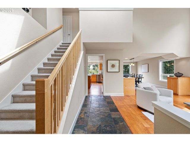 3335 BENTLEY Ave, Eugene, OR 97405