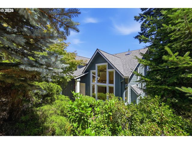 3335 BENTLEY Ave, Eugene, OR 97405