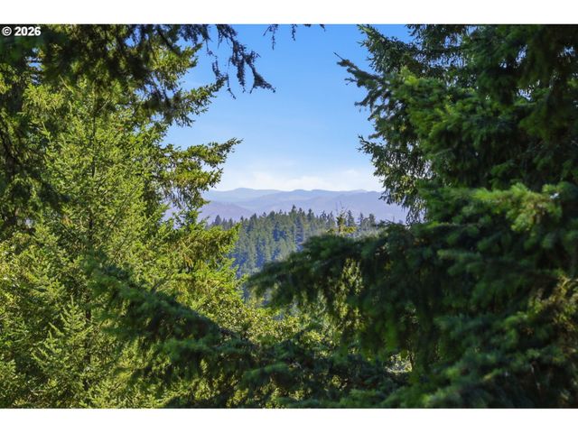 3335 BENTLEY Ave, Eugene, OR 97405