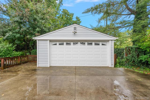 367 Baldwin Road, Birmingham, MI 48009