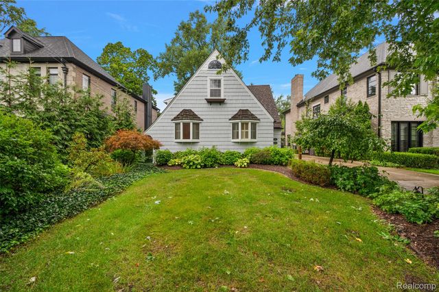 367 Baldwin Road, Birmingham, MI 48009