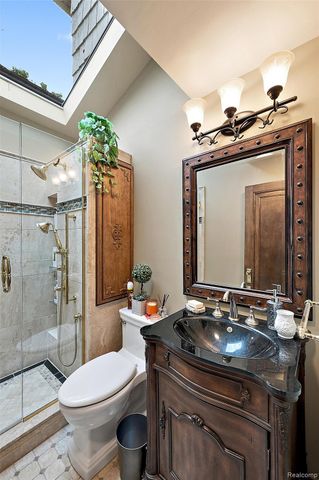 367 Baldwin Road, Birmingham, MI 48009