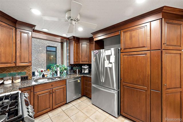 367 Baldwin Road, Birmingham, MI 48009