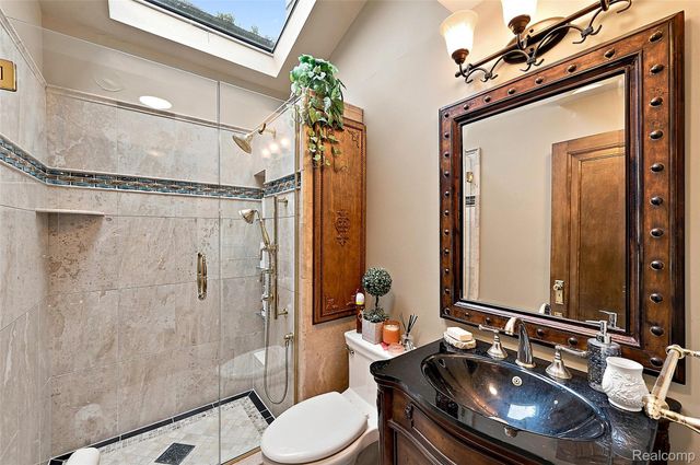 367 Baldwin Road, Birmingham, MI 48009
