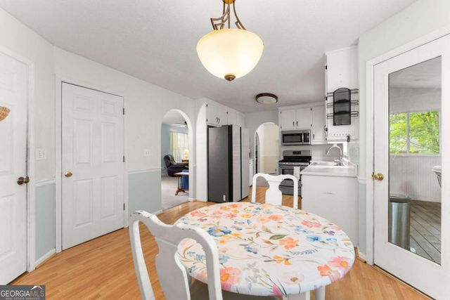 1085 Crystal Water Drive, Lawrenceville, GA 30045