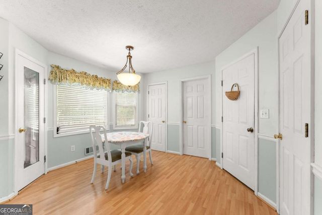 1085 Crystal Water Drive, Lawrenceville, GA 30045