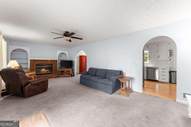 1085 Crystal Water Drive, Lawrenceville, GA 30045