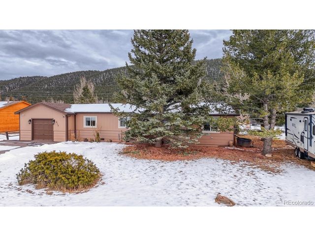 913 N Baldwin St, Woodland Park, CO 80863