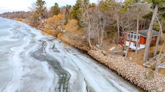 5579 320th Street, Cushing, MN 56443