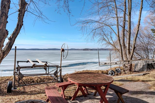 5579 320th Street, Cushing, MN 56443