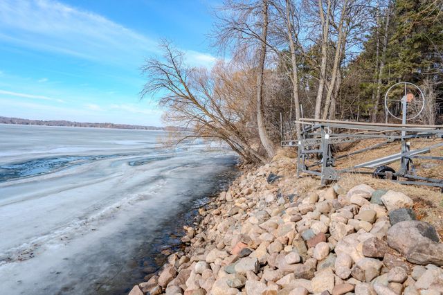 5579 320th Street, Cushing, MN 56443