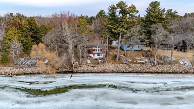 5579 320th Street, Cushing, MN 56443