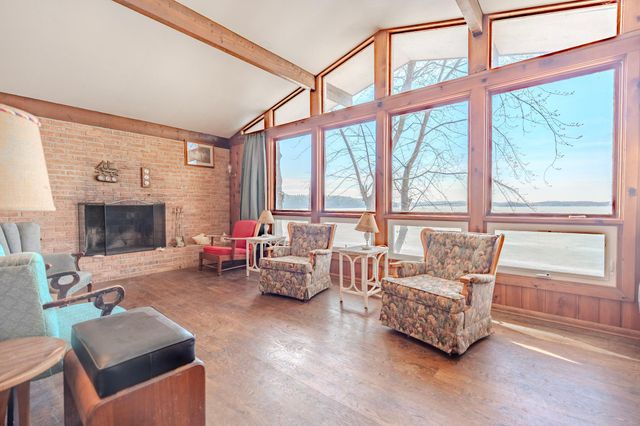 5579 320th Street, Cushing, MN 56443