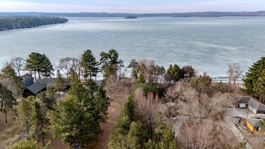 5579 320th Street, Cushing, MN 56443