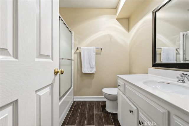 4501 Cedros Avenue 330, Sherman Oaks, CA 91403