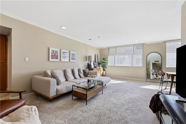 4501 Cedros Avenue 330, Sherman Oaks, CA 91403