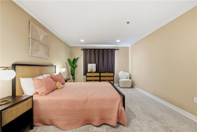 4501 Cedros Avenue 330, Sherman Oaks, CA 91403