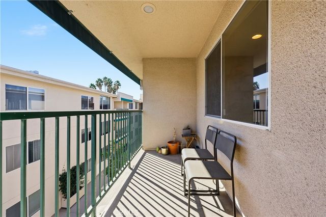 4501 Cedros Avenue 330, Sherman Oaks, CA 91403