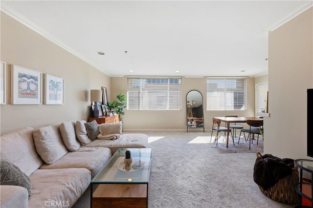 4501 Cedros Avenue 330, Sherman Oaks, CA 91403