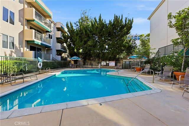 4501 Cedros Avenue 330, Sherman Oaks, CA 91403
