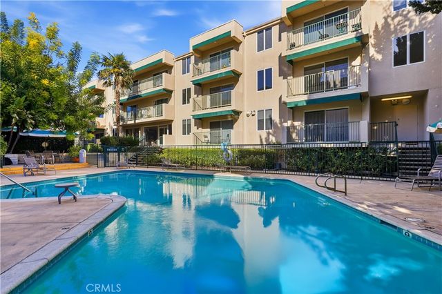 4501 Cedros Avenue 330, Sherman Oaks, CA 91403