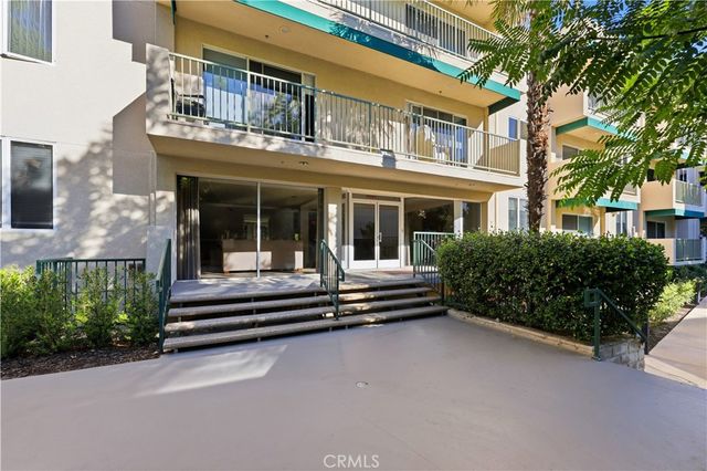 4501 Cedros Avenue 330, Sherman Oaks, CA 91403