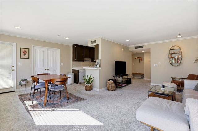 4501 Cedros Avenue 330, Sherman Oaks, CA 91403