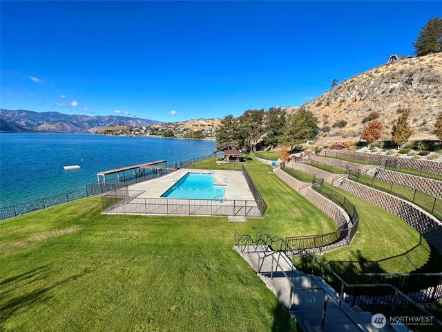 212 Stehekin Way, Chelan, WA 98816