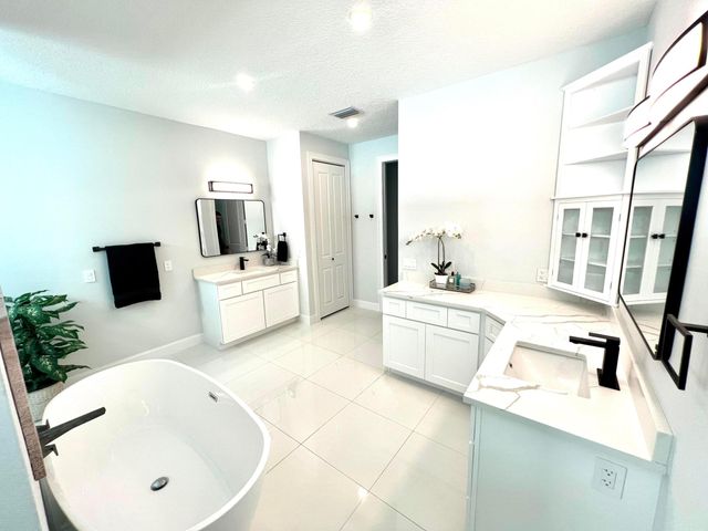 6660 49th, Vero Beach, FL 32967