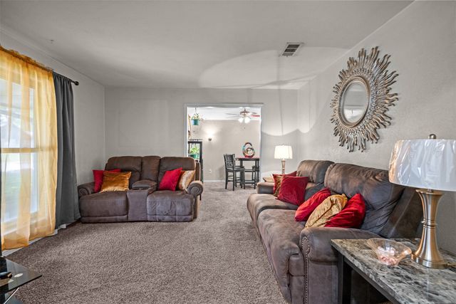 316 Brookwood Drive, Desoto, TX 75115