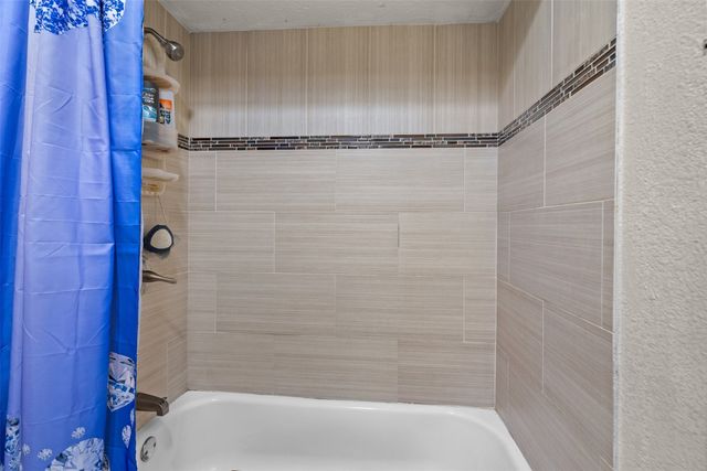 316 Brookwood Drive, Desoto, TX 75115