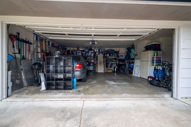 316 Brookwood Drive, Desoto, TX 75115