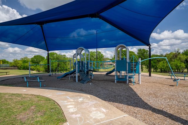 316 Brookwood Drive, Desoto, TX 75115