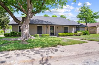 316 Brookwood Drive, Desoto, TX 75115