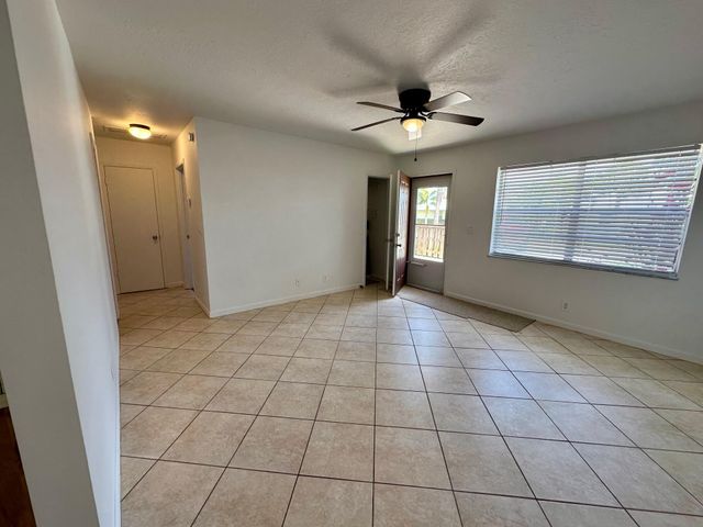 8698 SE Hobe Ridge Avenue, Hobe Sound, FL 33455