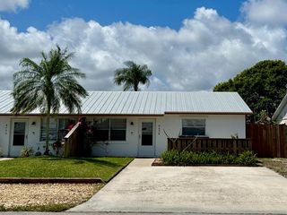 8698 SE Hobe Ridge Avenue, Hobe Sound, FL 33455
