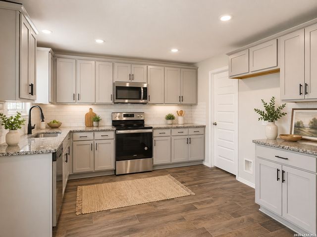 2432 Ayers Dr, Seguin, TX 78155