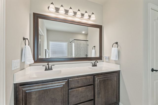 4206 Dandelion Lane, Midlothian, TX 76065