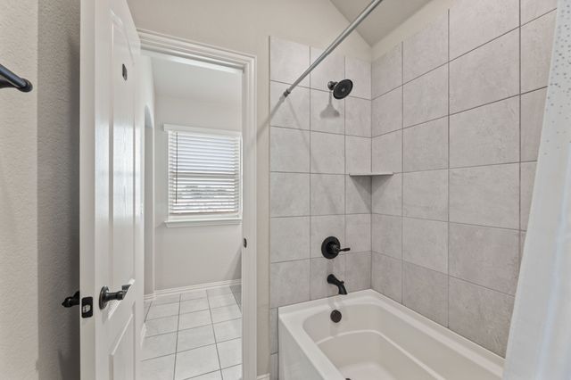 4206 Dandelion Lane, Midlothian, TX 76065