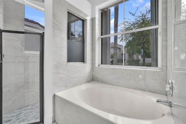 5374 SW 33rd Ave, Hollywood, FL 33312