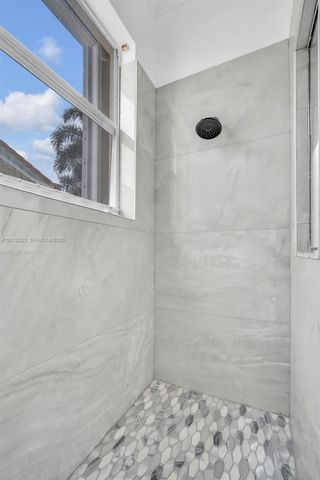 5374 SW 33rd Ave, Hollywood, FL 33312