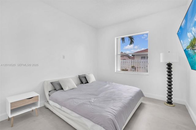 5374 SW 33rd Ave, Hollywood, FL 33312