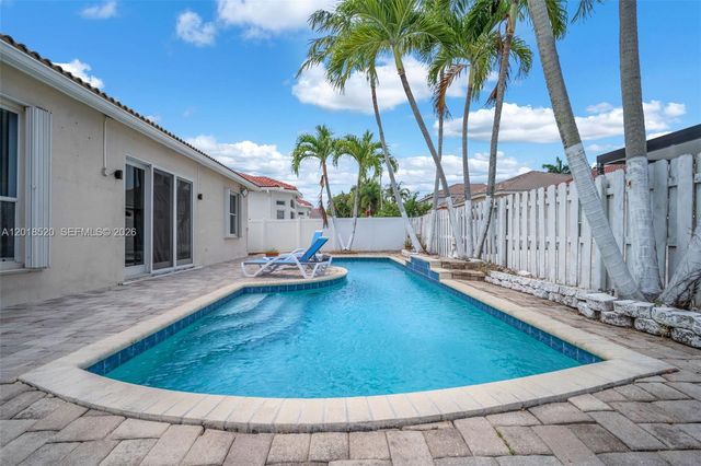 5374 SW 33rd Ave, Hollywood, FL 33312