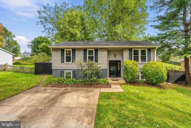 12405 KAYAK DR, Upper Marlboro, MD 20772