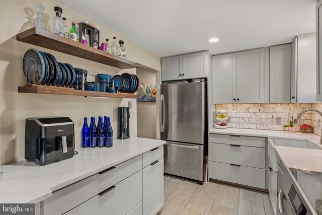 12405 KAYAK DR, Upper Marlboro, MD 20772