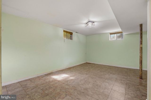 12405 KAYAK DR, Upper Marlboro, MD 20772