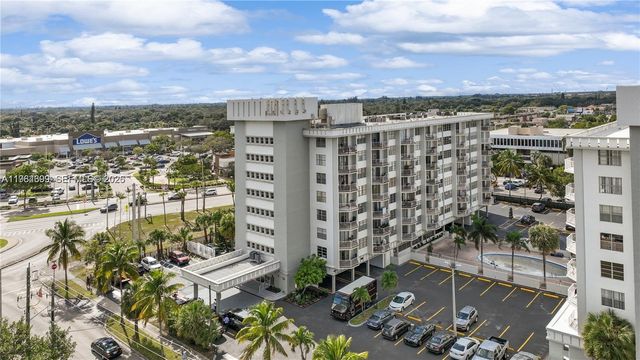 16740 NE 9th Ave 204, North Miami Beach, FL 33162