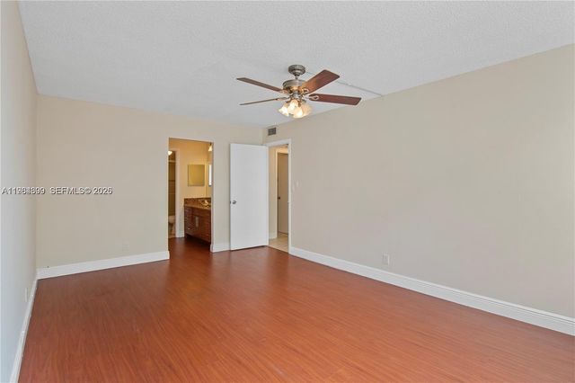 16740 NE 9th Ave 204, North Miami Beach, FL 33162