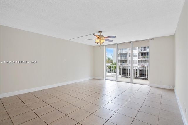 16740 NE 9th Ave 204, North Miami Beach, FL 33162