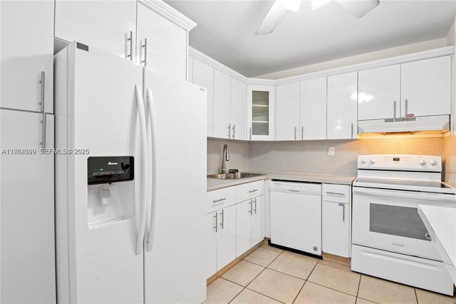 16740 NE 9th Ave 204, North Miami Beach, FL 33162